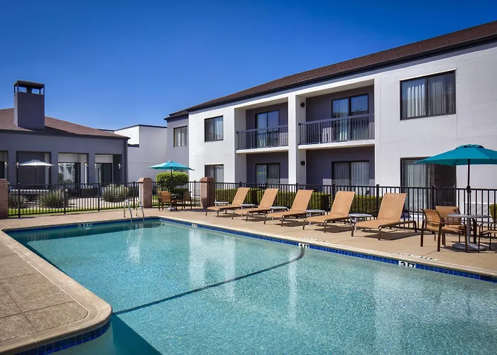 Courtyard Worth Drive 3* Fort Worth