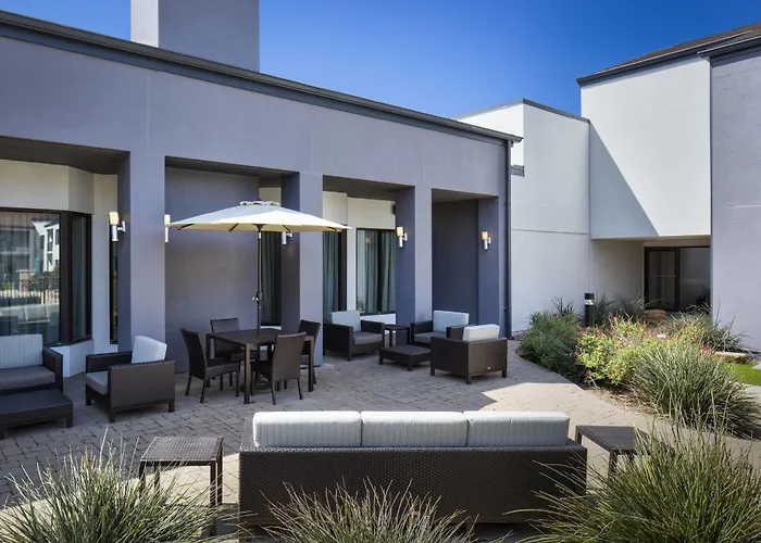 Hotel Courtyard Worth Drive